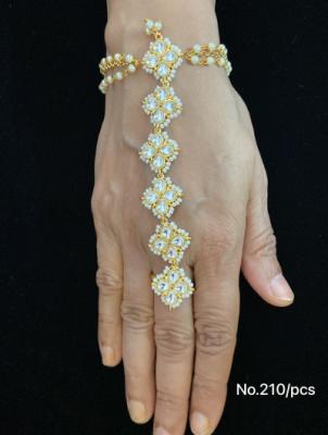 Gold and Pearl Hand Jewelry