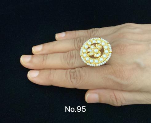 Gold and Pearl Ring