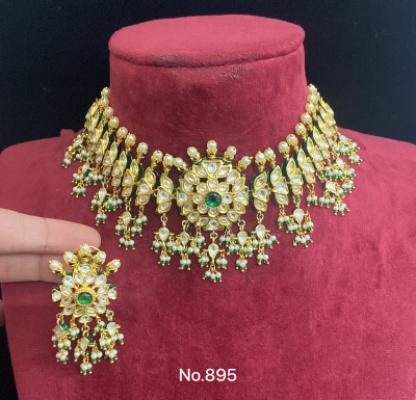 Kundan Pearl Choker Set