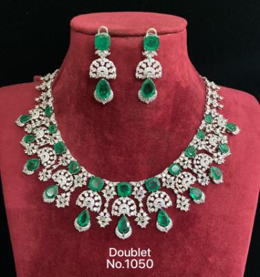 Emerald and Silver Necklace Set